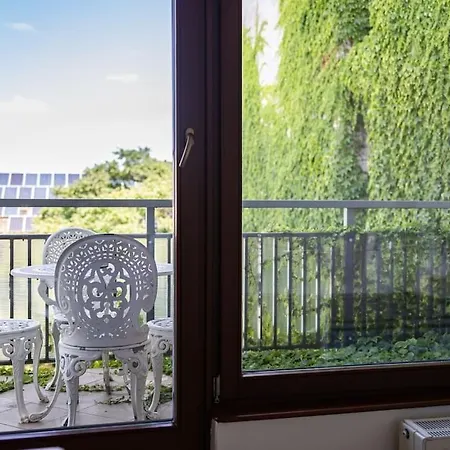 Venus - Szimpla Kert Penthouse *