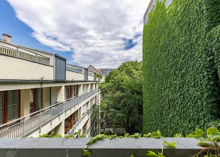 Venus - Szimpla Kert Penthouse Apartman *