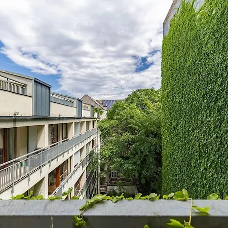 Venus - Szimpla Kert Penthouse شقة *