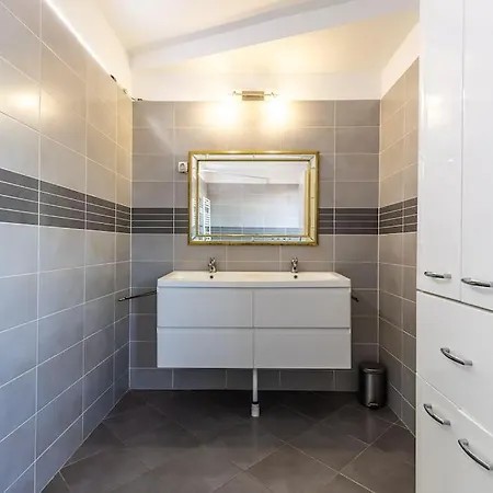 Venus - Szimpla Kert Penthouse شقة